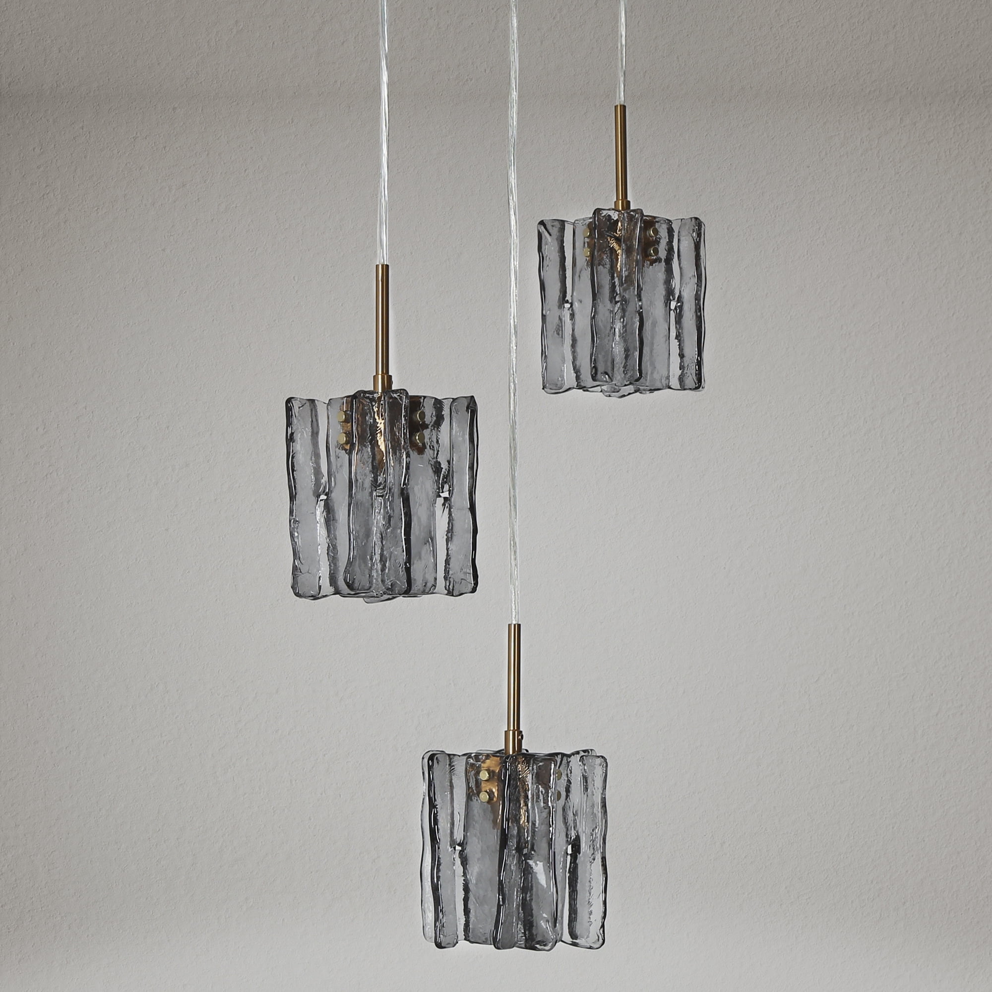 LNC 3-Light Modern  3-Light LED Smoke-Gray Cluster Pendant Light with Ribbed Glass