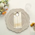 thumbnail image 5 of 6 Assiettes Rondes en Bois Rustiques Blanches 13 Pouces en Acrylique avec Bordure Festonnée pour Décorations d'Événements, 5 of 5