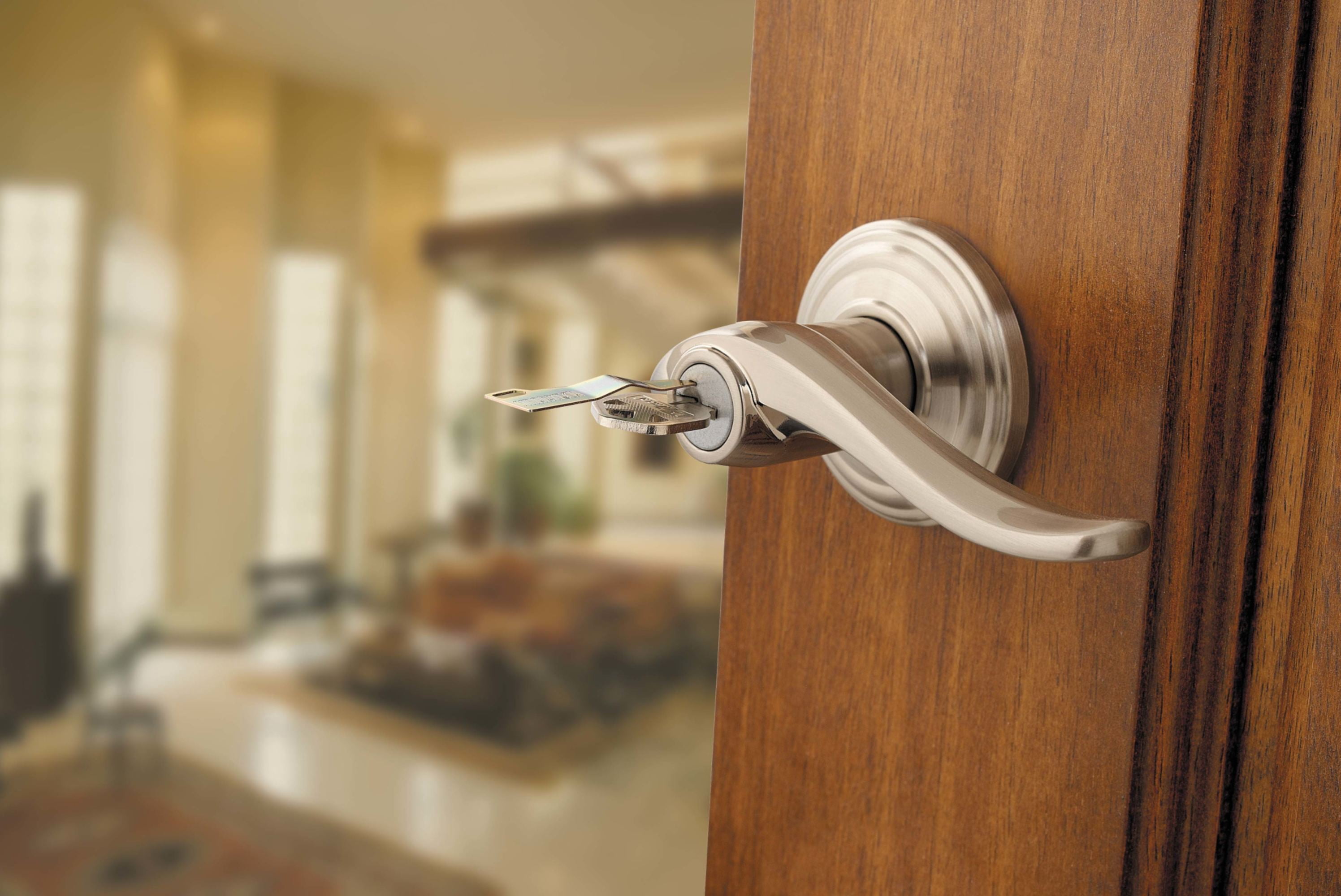 Kwikset Smartkey Tustin Entry Leverset Venetian Bronze