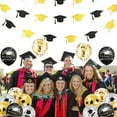 thumbnail image 4 of Decoraciones de graduación 2023, pancarta de estrella con gorro dorado y negro de cartulina ecológica, guirnalda preencordada para suministros de fiesta de graduación universitaria, 4 of 5