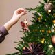 thumbnail image 4 of Adorno Navideño De Papá Noel Adorno Divertido Adorno Para Regalo Adorno Navideño De Acrílico Para Fiestas En Casa, 4 of 6