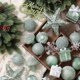 thumbnail image 5 of Nuevas bolas de Navidad pintadas a mano de color champán verde, adornos colgantes para fiestas navideñas, adornos para el hogar, arreglos de escena, 5 of 5