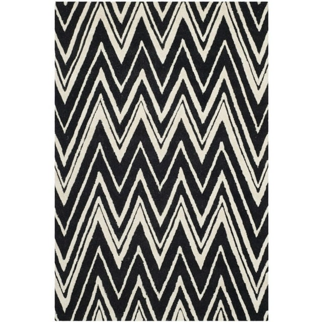 Safavieh Cambridge 5' X 8' Hand Tufted Wool Rug in Black and Ivory