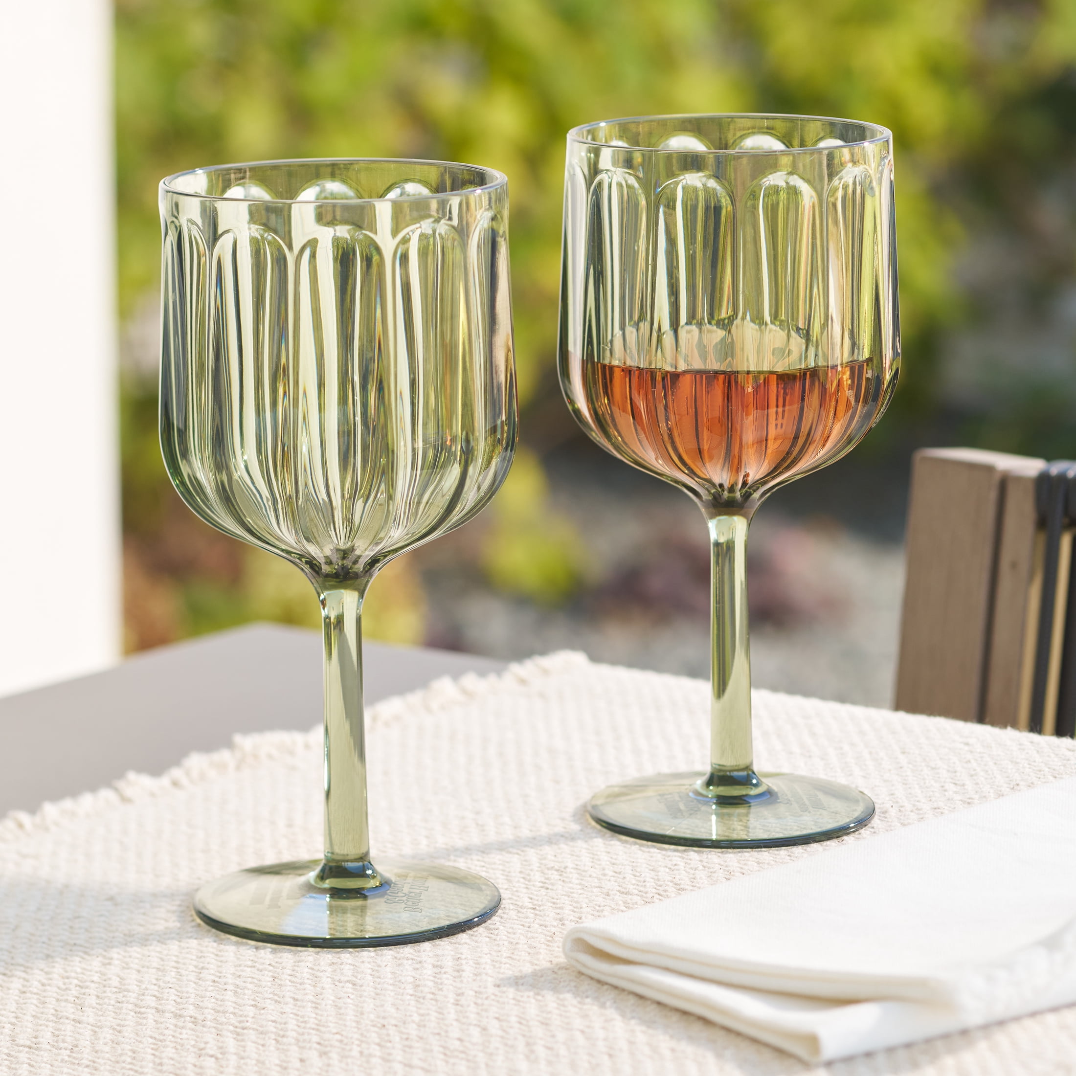 Better Homes & Gardens 17-Ounce Tritan Plastic Stemmed Wine Glass, Green