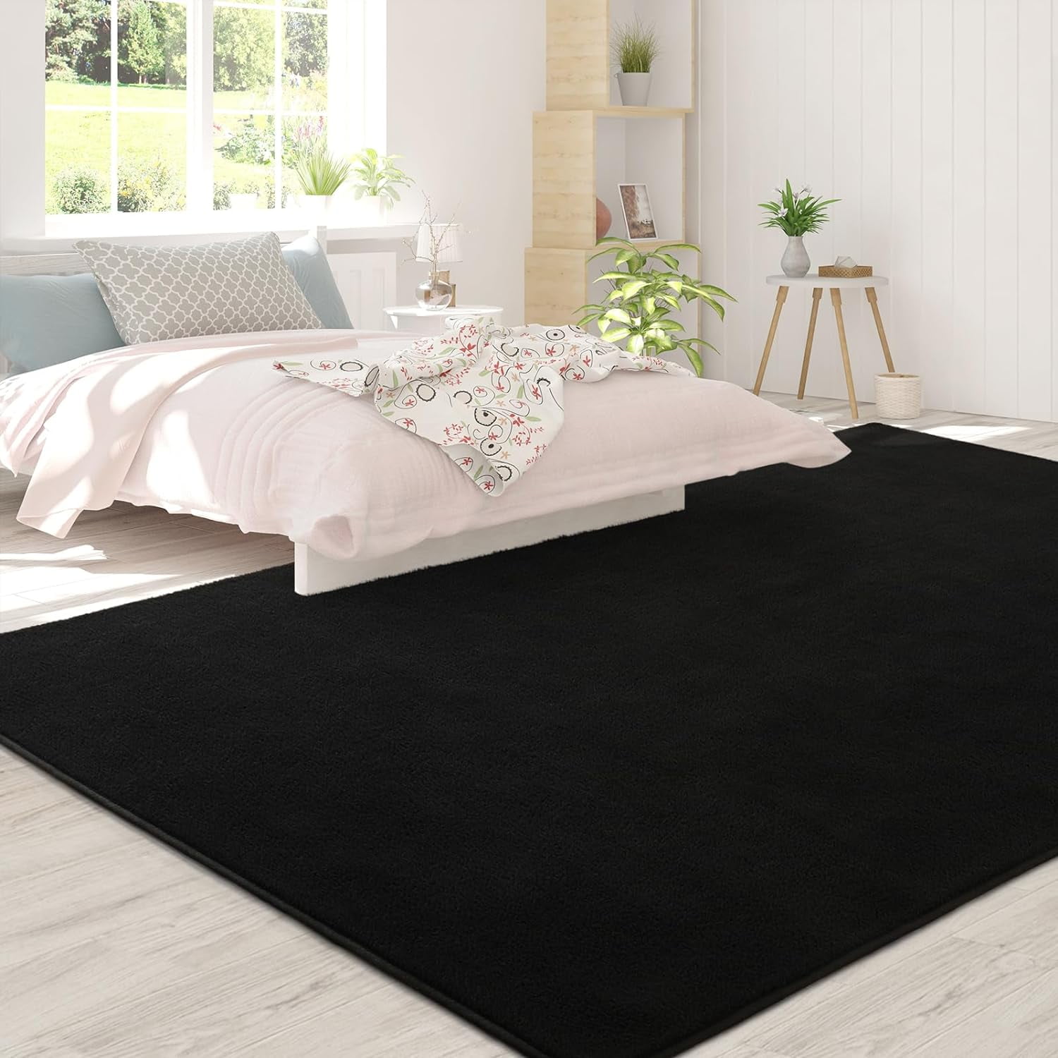 Noahas Soft Low Pile Rug Modern Area Rugs for Bedroom Living Room,Suitable for Boys Girls Teenagers and Adults with Super Soft Touch , Black , 7' x 10'