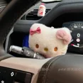 thumbnail image 3 of Muñeco de peluche Sanrioed Hellokittys de dibujos animados, colgante decorativo de limpiaparabrisas de coche, accesorios de Interior de coche Kawaii, lindo muñeco decorativo, 3 of 5