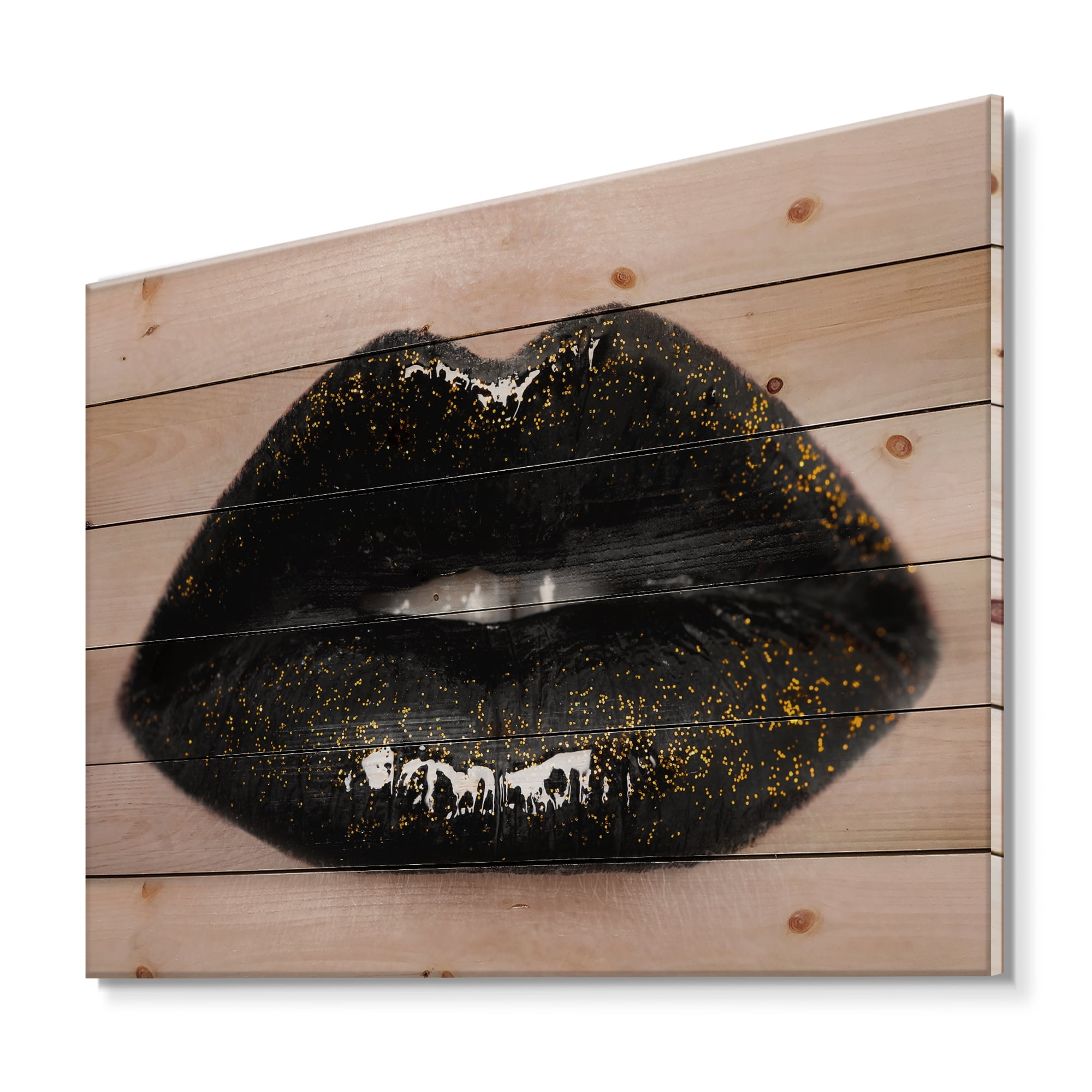 Designart 'Close-Up Of Gorgeous Female Lips I' Modern Print on Natural Pine Wood