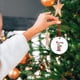thumbnail image 3 of Decoraciones Del Árbol de Navidad con 26 Letras Del Alfabeto, Rojo Acrílico Fawn Colgante Ornamentos para el Hogar, Decoración Personalizada Del Árbol de Navidad para la Temporada de Vacaciones, 3 of 4