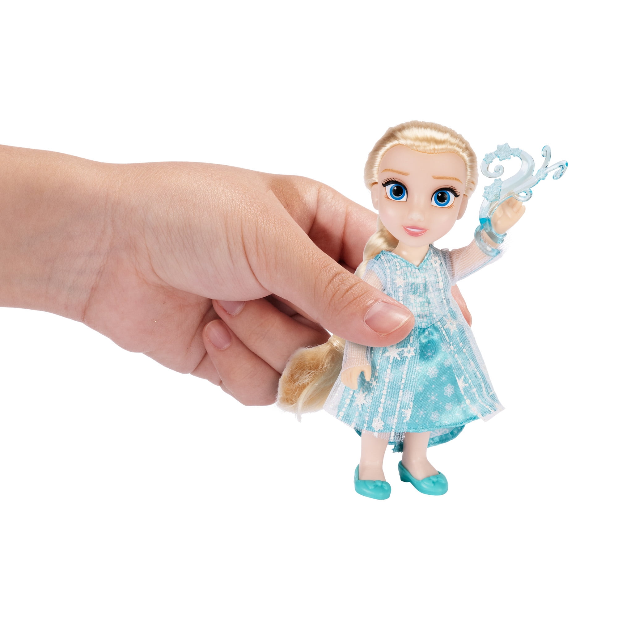 Disneys Frozen Ice and Snow 6 inch Elsa Petite Doll Set with Two Dress and Accessories  (图2)