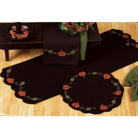 

Pumpkins and Vines Table Runner - 14x36