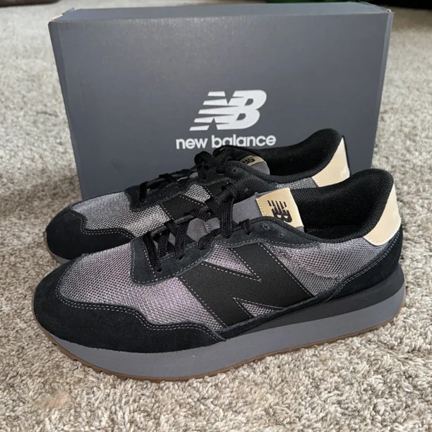 New Balance 237 Sneakers Mens Size 11.5 Gray Black Gum Retro Shoes MS237LOB NIB