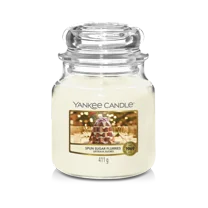 Yankee Candle Snow Globe Wonderland Collection - Spun Sugar Flurries - Medium Original Jar Candle