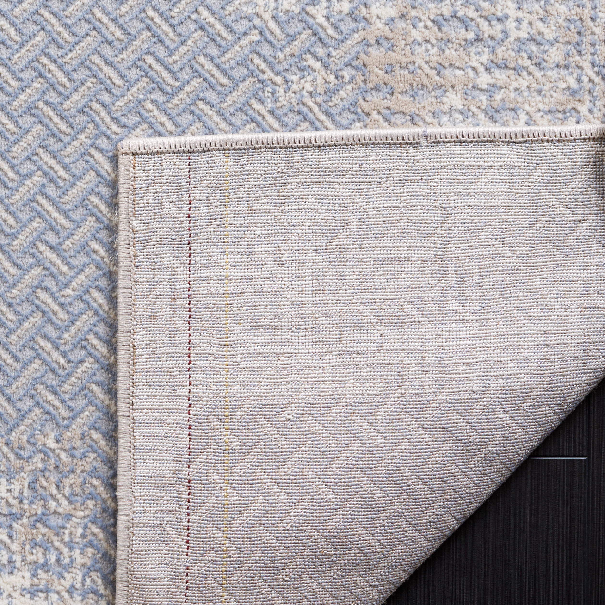 SAFAVIEH Continental Hester Distressed Runner Rug, Light Gray/Beige, 2'2" x 8'