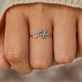 thumbnail image 4 of Anillo de moda para mujer, ajustable, con forma de ola, exquisito, bonito y fácil de llevar, 4 of 5