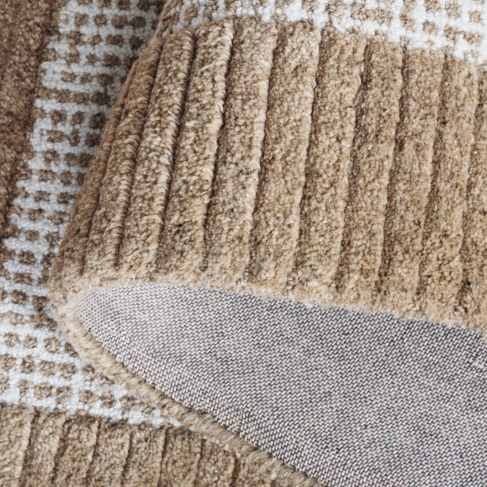 SAFAVIEH Renewal Gale Bordered Area Rug, Brown/Ivory, 6' x 6' Round