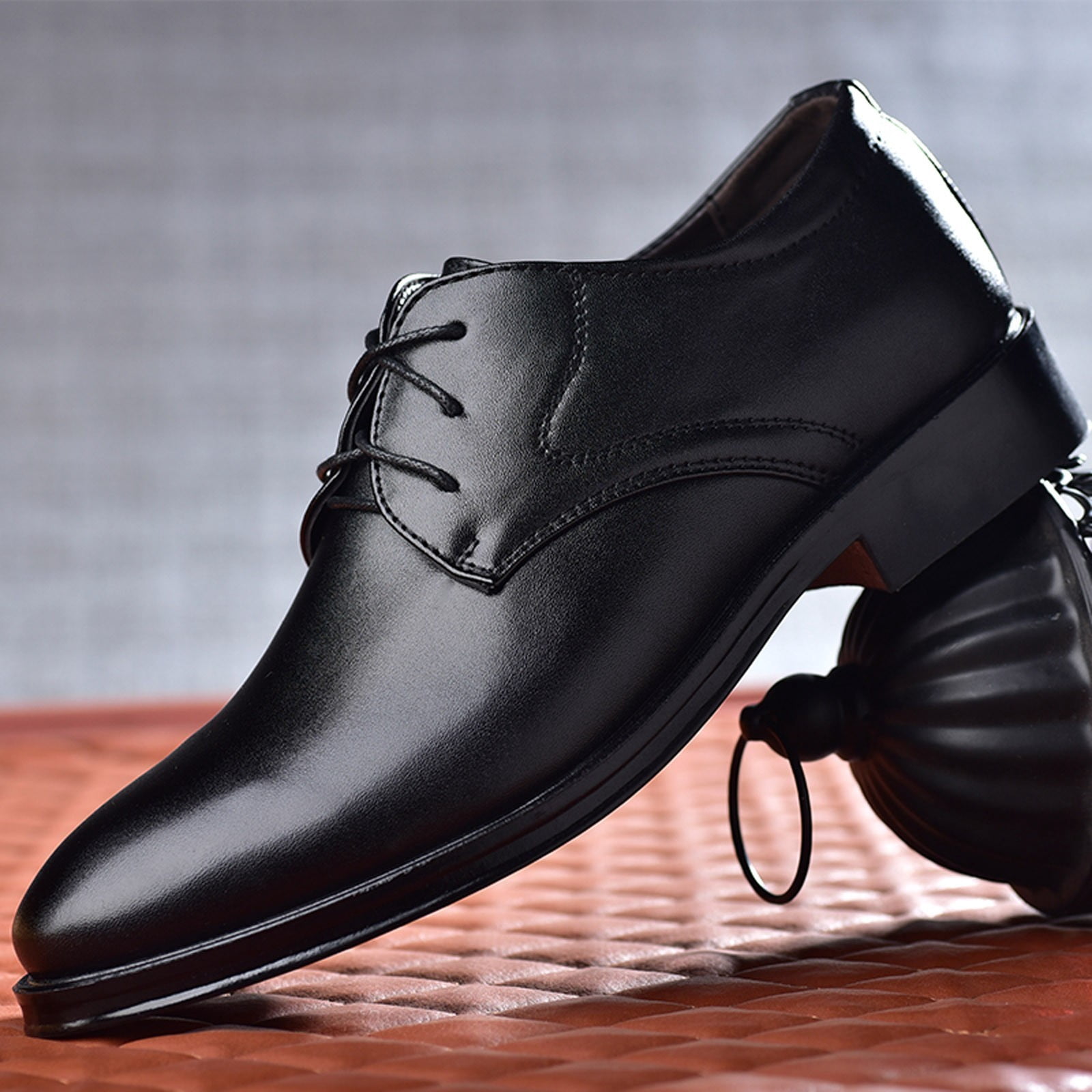 Mens Fashion Shoes Sneakers Loafers High Top Dress Sneakers  display picture 1