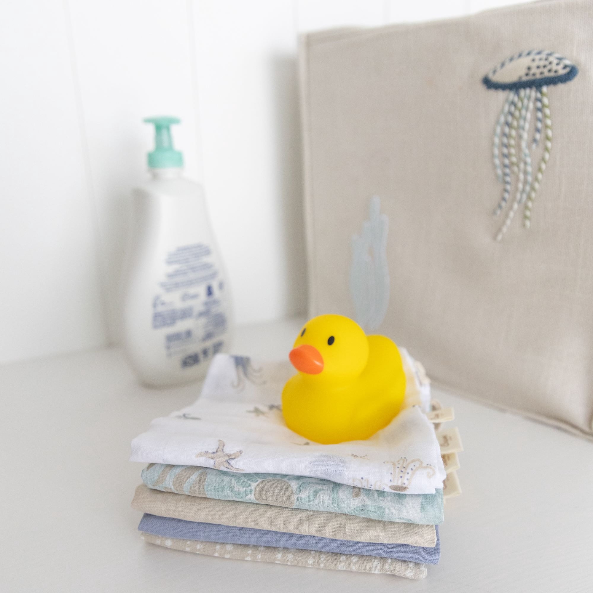 Crane Baby Wash Cloth Set, 100% Cotton Baby Washcloths, Set of 5 Baby Washcloths, Sea Life Starfish Theme, Baby Washcloths For Newborn, Muslin Baby Washcloths, Newborn Baby Gift, Baby Registry Gift