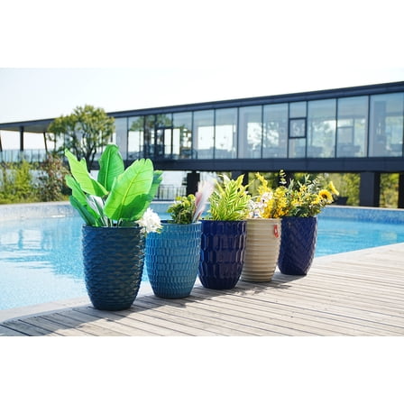 Modern Ceramic Flowerpot with Built-In Drainage System - Durable Indoor/Outdoor Planter for Patio & Garden - Glossy White Finish for Herbs & Small Plants