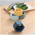 thumbnail image 3 of Hongchun Hand screw vegetable cutter, 3 of 4