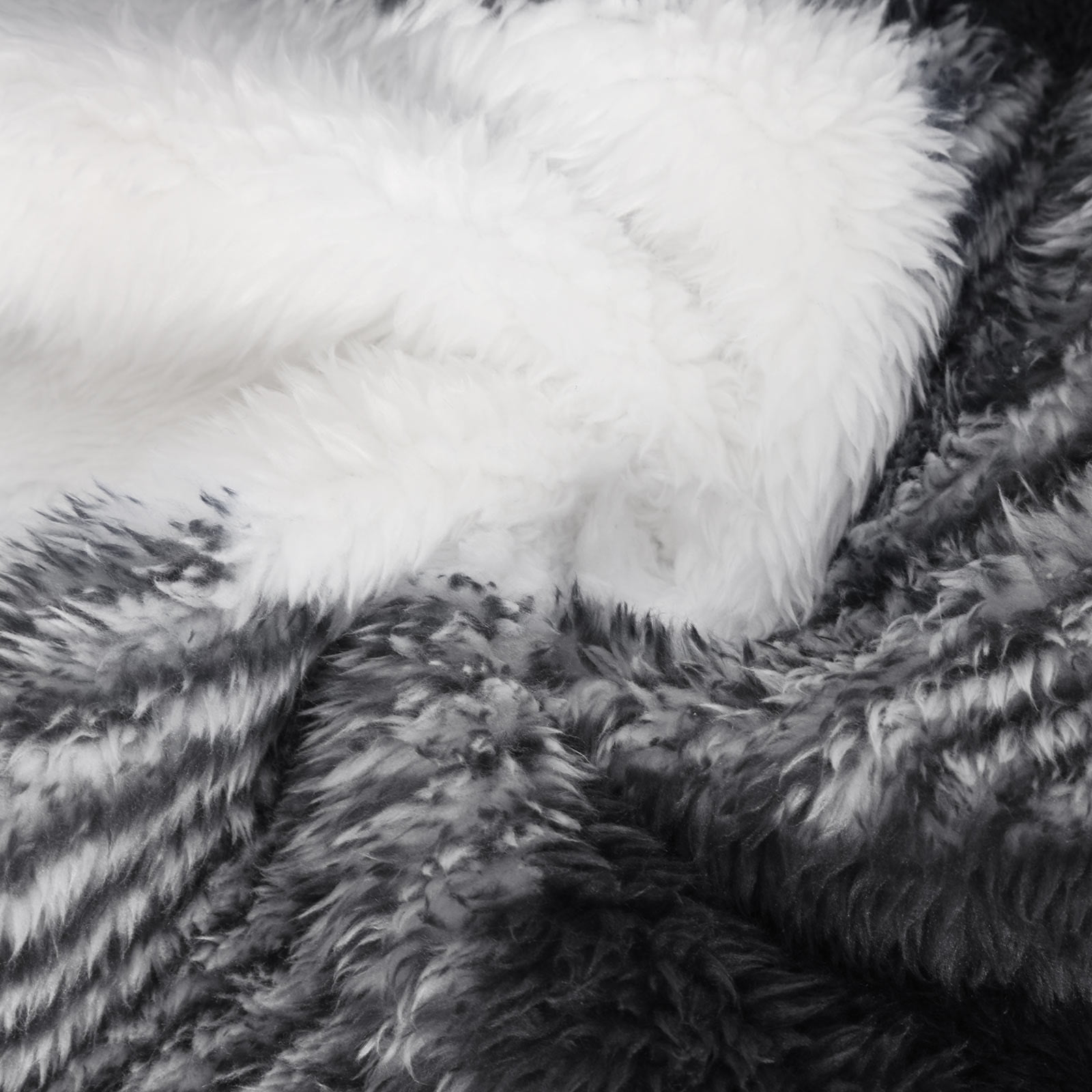 Brnmxoke Womens Plus Size Fuzzy Fleece Jacket Long Sleeve Button Down Plaid Hooded Sherpa Fleece Jackets Outerwear Warm Coats