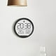 thumbnail image 4 of Reloj despertador digital con monitor de temperatura y humedad | Reloj de pared electrónico silencioso para el hogar y la cocina | Termómetro e higrómetro para interiores, 4 of 7