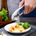 thumbnail image 4 of Prensa de ajo: trituradora de ajo con pelador fácil, aleación de zinc resistente gruesa y duradera y asas fáciles de apretar para el hogar, 4 of 4