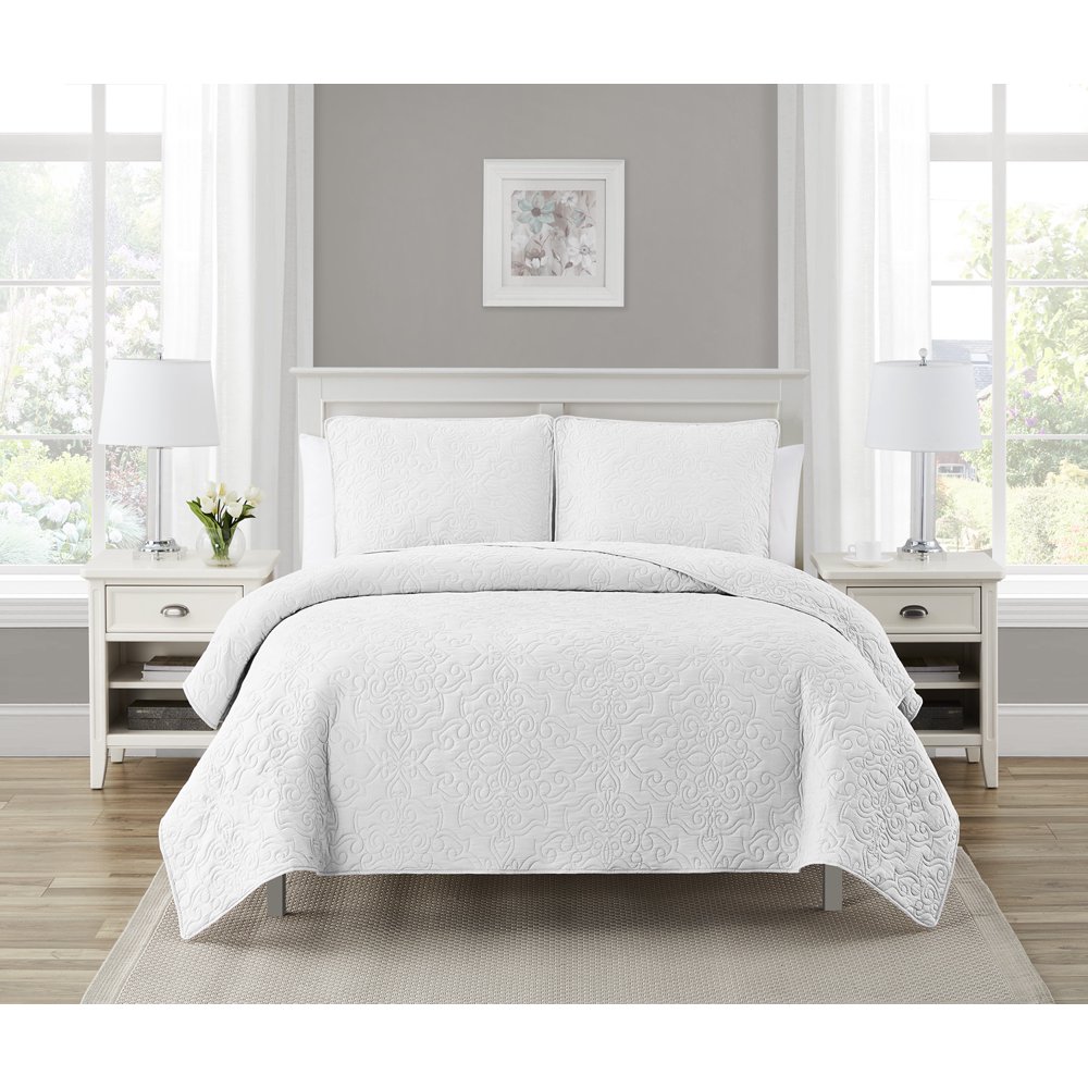 Garment Washed White Damask Medallion Stitched 3 PC Quilt Bedding Set