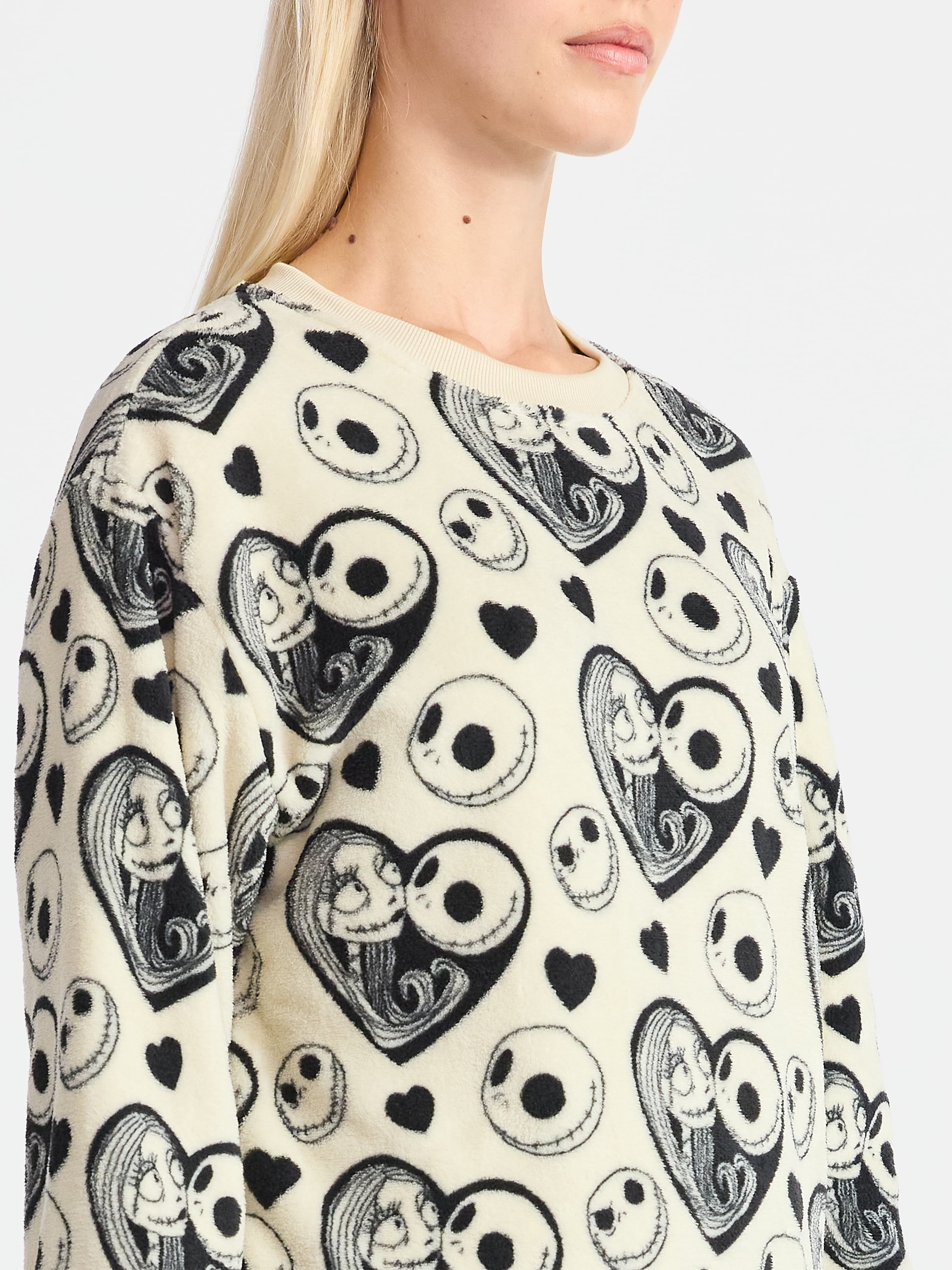 Nightmare Before Christmas Women’s Graphic Print Crewneck Sweatshirt with Long Sleeves, Sizes XXS-XXL