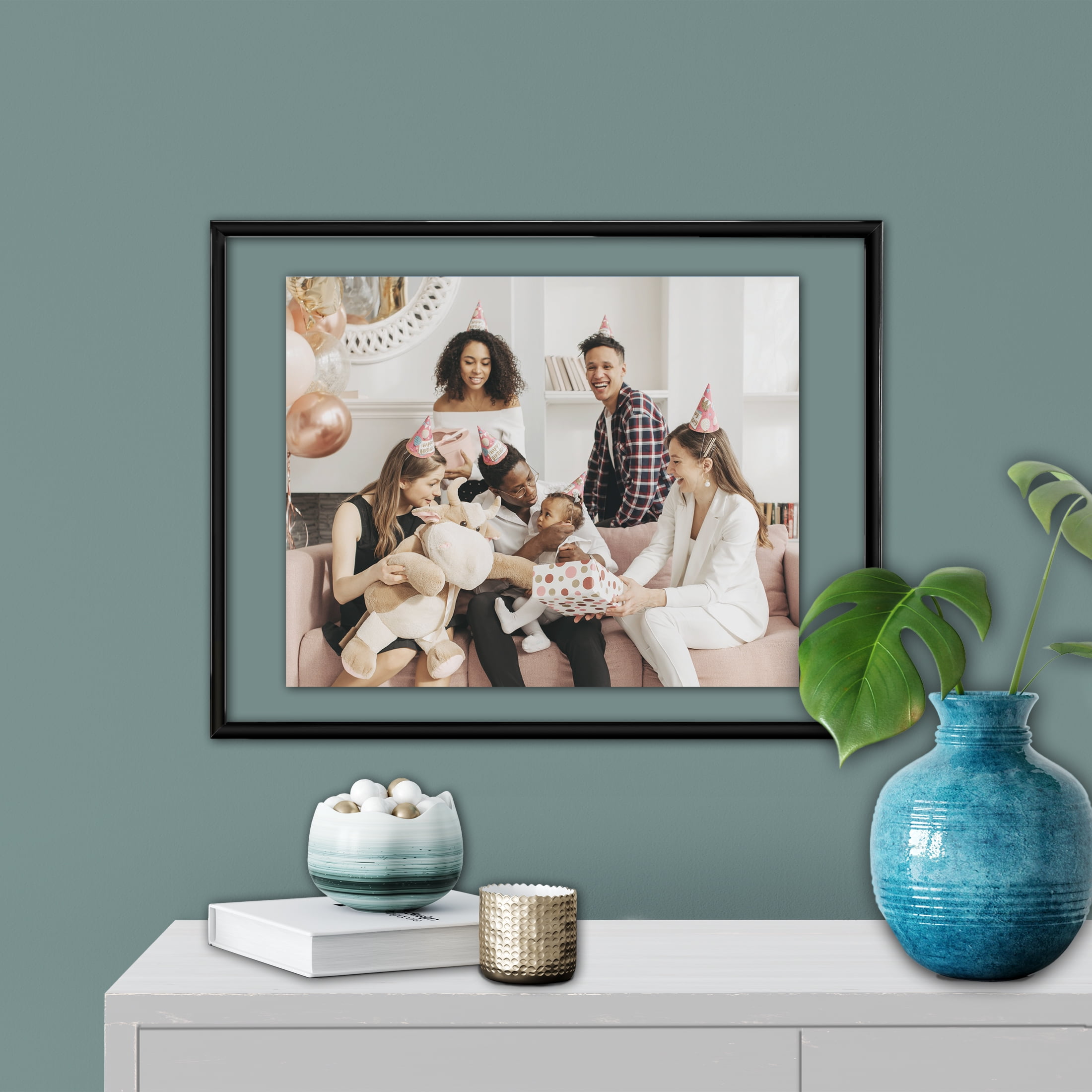 Mainstays 10x13  8x10 Tabletop / Wall Floating Frame, Black  (图4) Mainstays 10x13  8x10 Tabletop / Wall Floating Frame, Black  (图4)