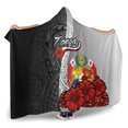 thumbnail image 2 of Tonga Polynesian Hooded Blanket - Coat Of Arm With Hibiscus White, 2 of 6