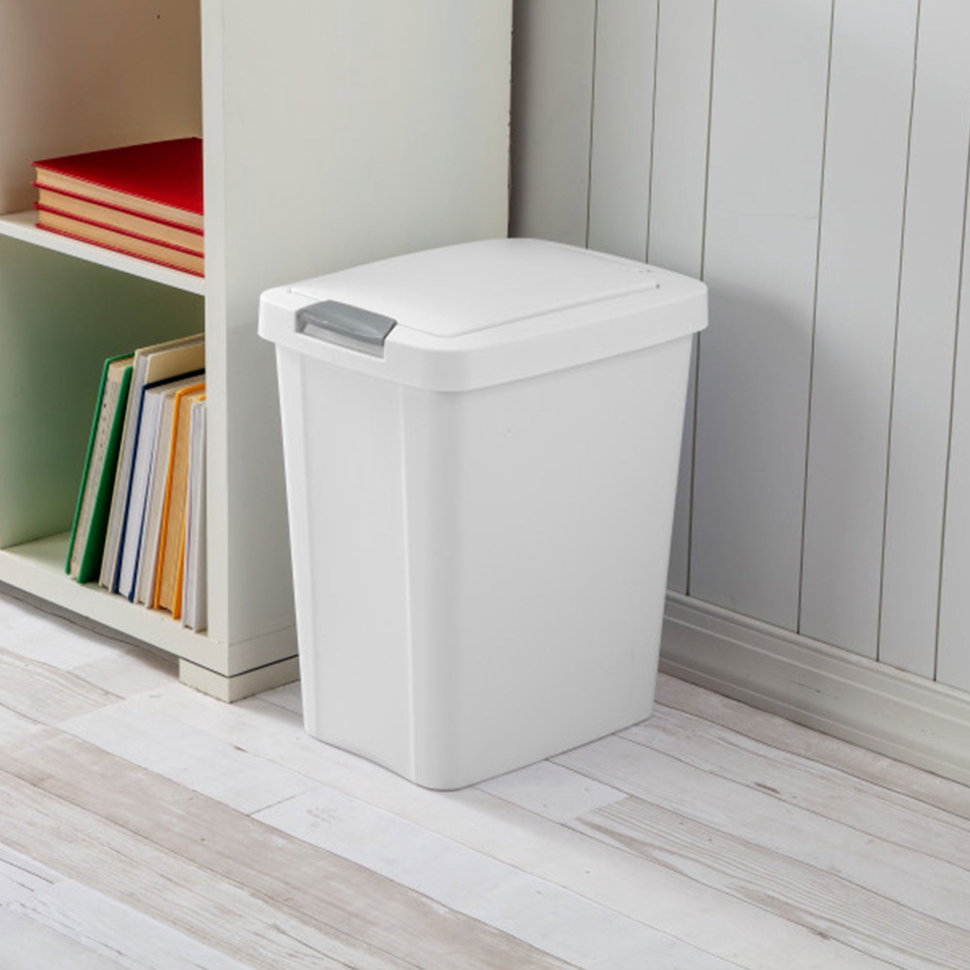 Sterilite 7.5 Gallon TouchTop Wastebasket w/ Titanium Latch, White 16 Ct