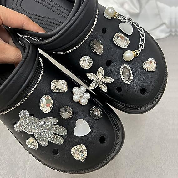 ORUYROP Breloques de Chaussures Décoration pour Chaussures-Diy Alliage Crocs Boutons Ensemble d'Accessoires pour Bracelet Bracelet/chaussure Décoration Cadeaux de Fête de Noël Halloween