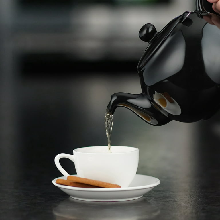 Saki Large Porcelain Teapot, 48 Ounce - Black