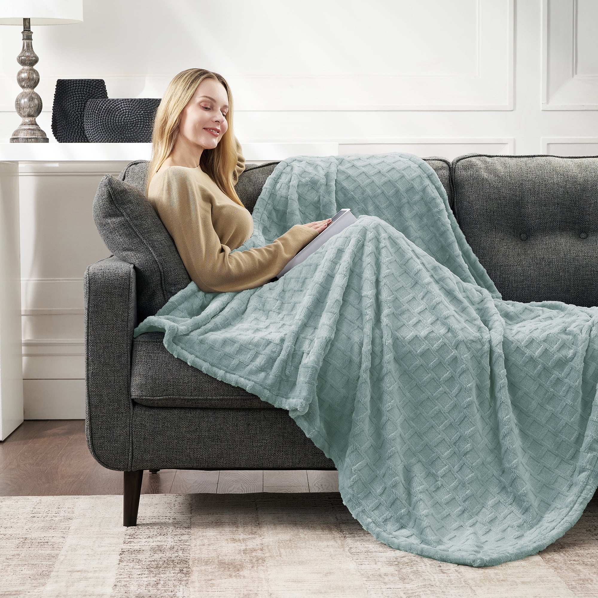 CBCHome Velvet Plush Jacquard Tile Throw Blanket for Couch - Buttery Soft, Cozy Throw, Cute Gifts for Women (Aqua, 50" x 60")