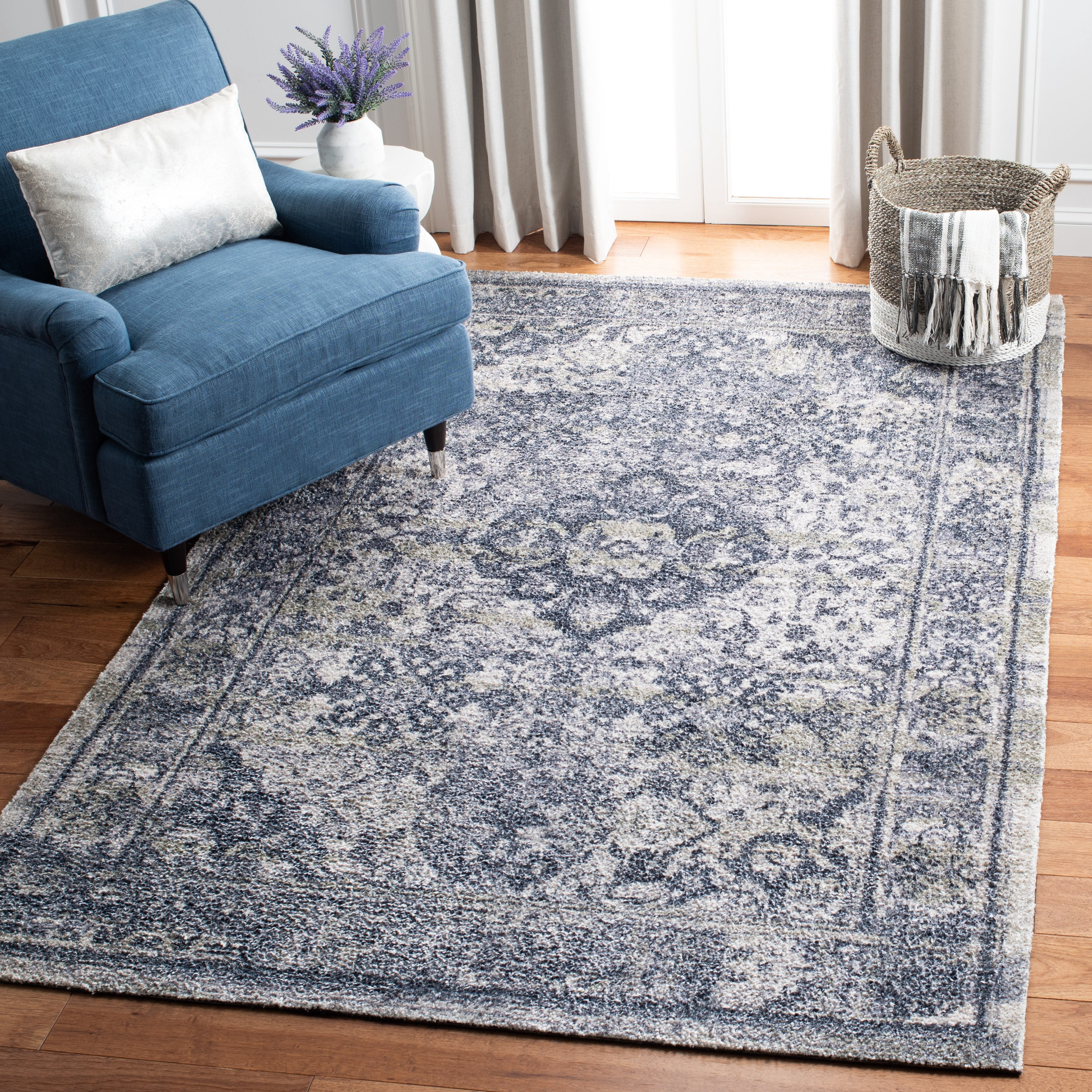 SAFAVIEH Classic Vintage Comhgham Medallion Area Rug, Navy/Sage, 8' x 10'