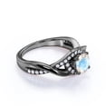 thumbnail image 4 of JeenMata Anillo de Compromiso con Diseño Único de Infinito de Piedra Lunar y Moissanita de Corte Redondo de 1,5 Quilates en Oro Negro de 18 K sobre Plata, 4 of 6