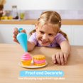 thumbnail image 4 of Juguete Bakery Mixer Playset Lalalark Whisk n' Bake de 16 piezas, 4 of 9