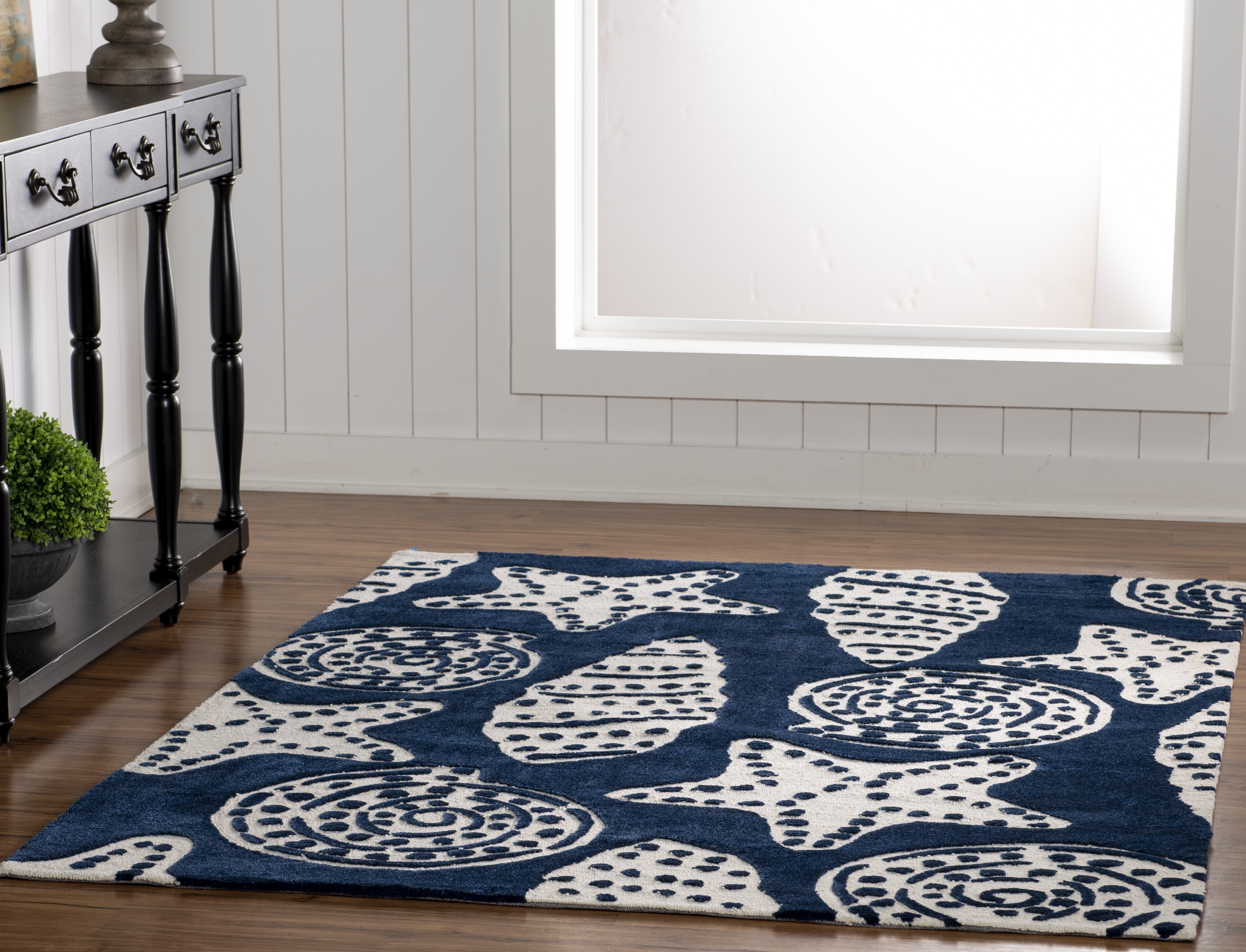 Linon Area Rug, Blue, 1.83' x 2.83'