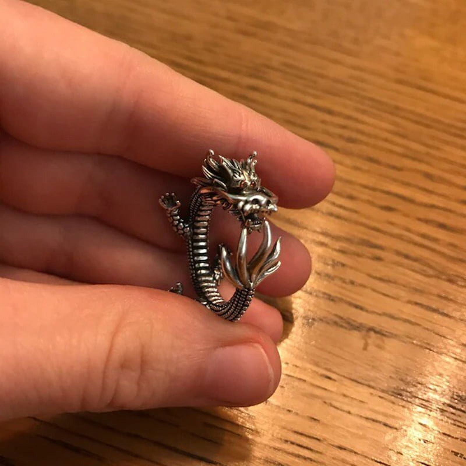 Valentines Day Gifts,Fashion Dragon Shaped Ring Finger Smoking
