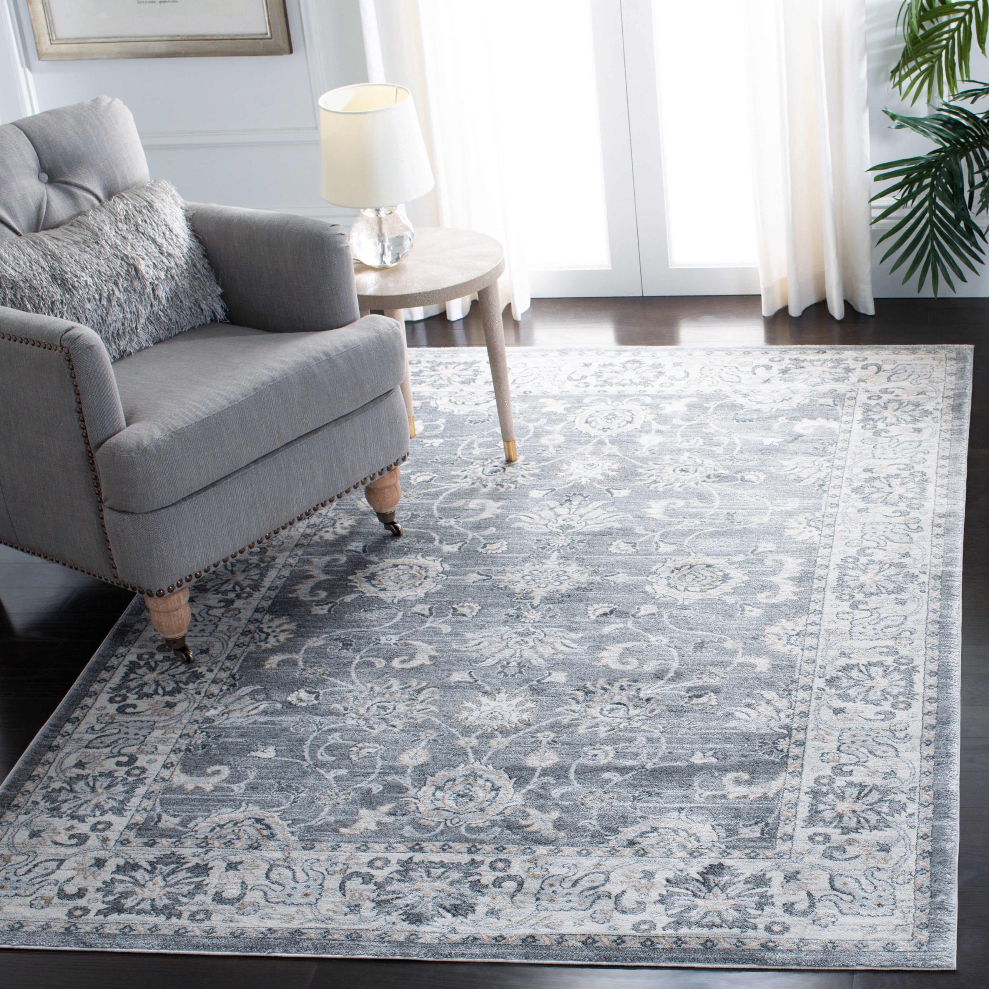 SAFAVIEH Isabella Kiana Oriental Area Rug, Grey/Cream, 6'7" x 6'7" Square