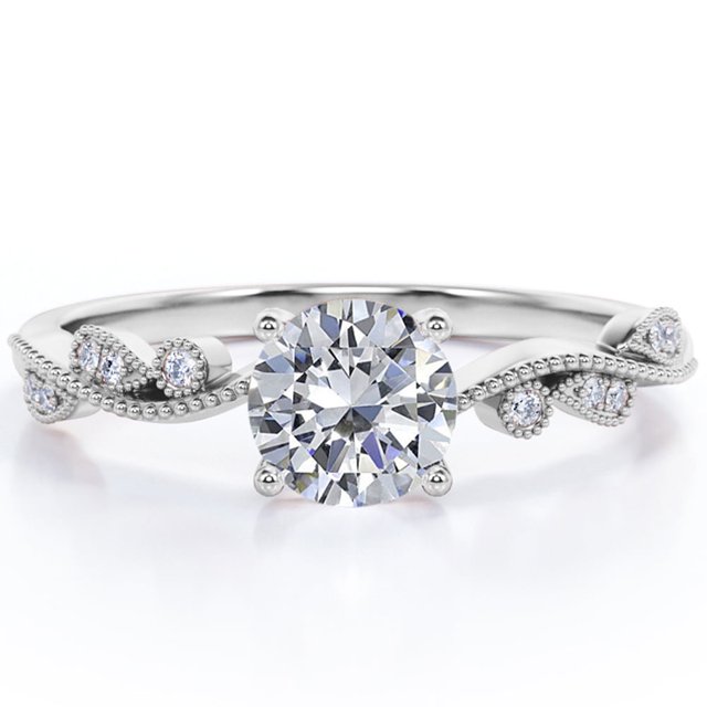 Anillo de Compromiso JeenMata Banda Curva Bisel Decorativo Milgrain Moissanita Redonda 1,10 Quilates Baño de Oro Blanco 18 K sobre Plata