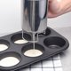 thumbnail image 3 of Dispensador de masa portátil de acero inoxidable, embudo profesional para masa, herramienta de cocina para hornear pasteles, cupcakes, crepes y waffles., 3 of 6