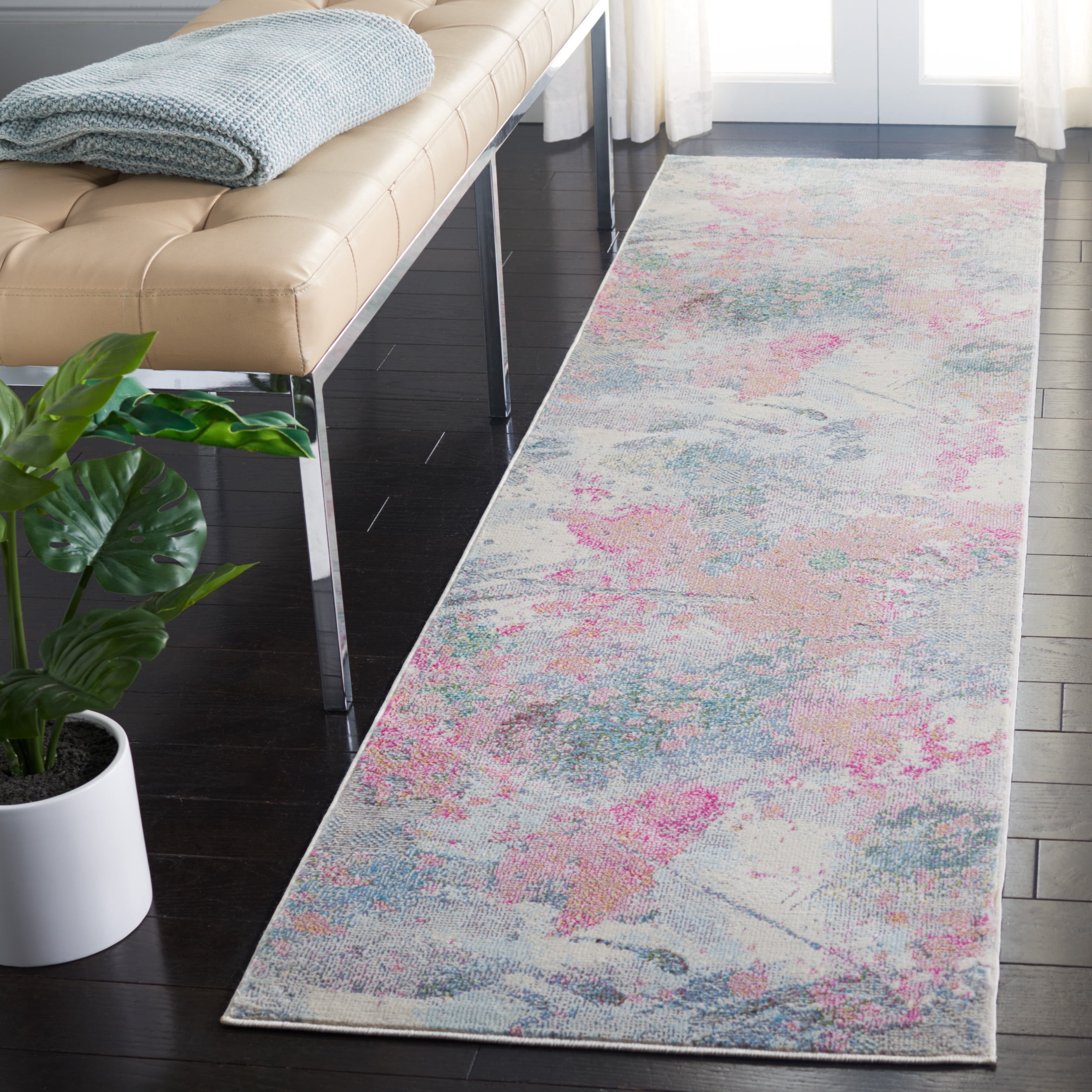 SAFAVIEH Lillian Darell Botanical Runner Rug, Ivory/Pink, 2'2" x 8'