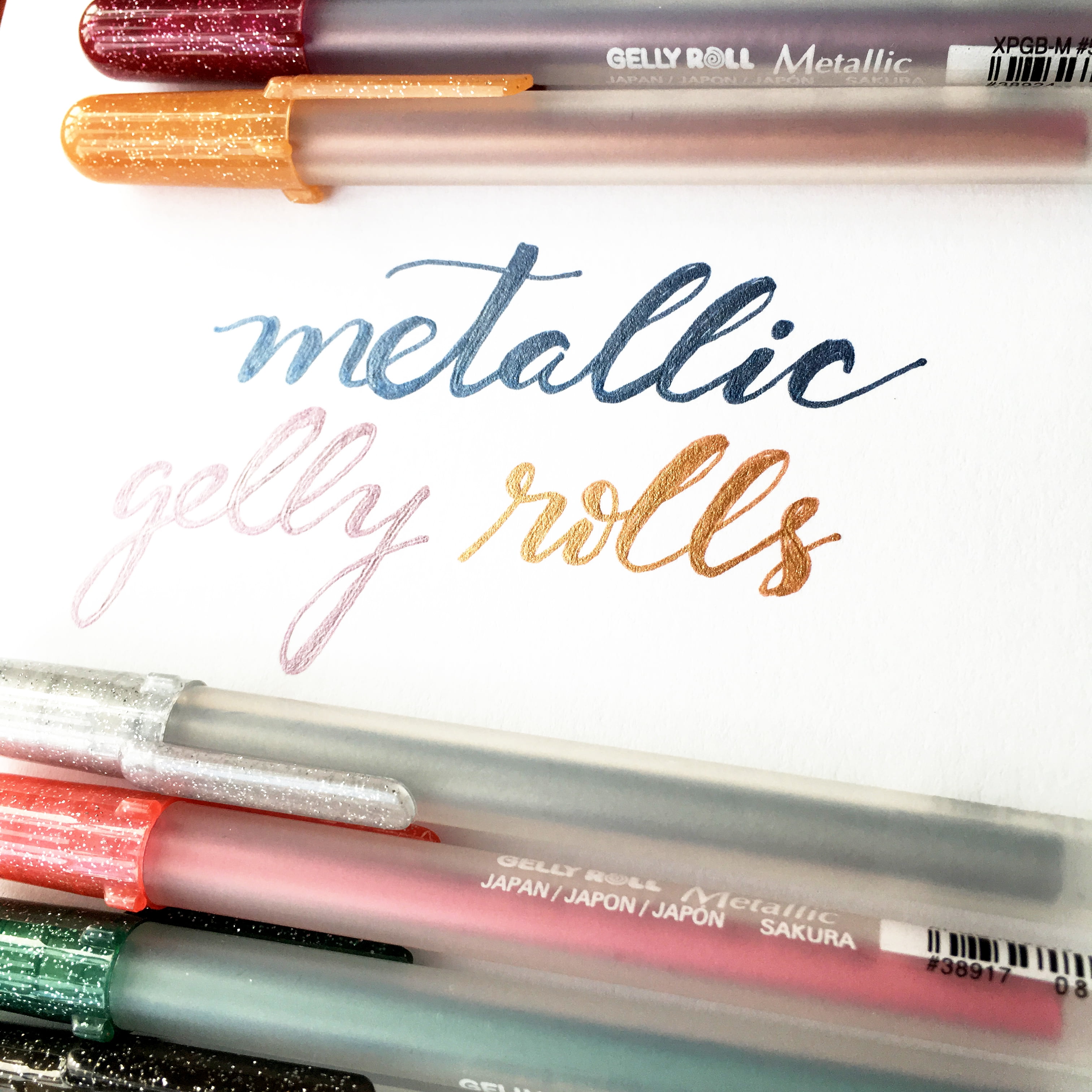 SAKURA Gelly Roll Gel Pens - Medium Point Ink Pen for Journaling, Art, or  Drawing - Assorted Colored Ink - 10 Pack