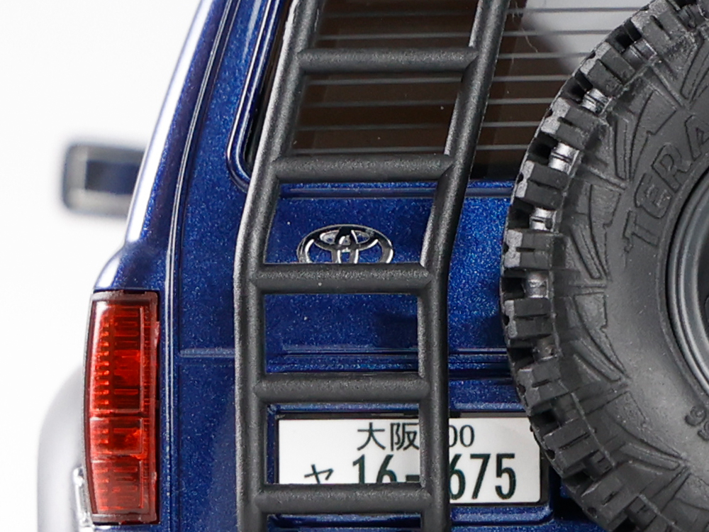FMS 1:18 FCX18S LC80 Toyota Land Cruiser 80 S V2 RTR