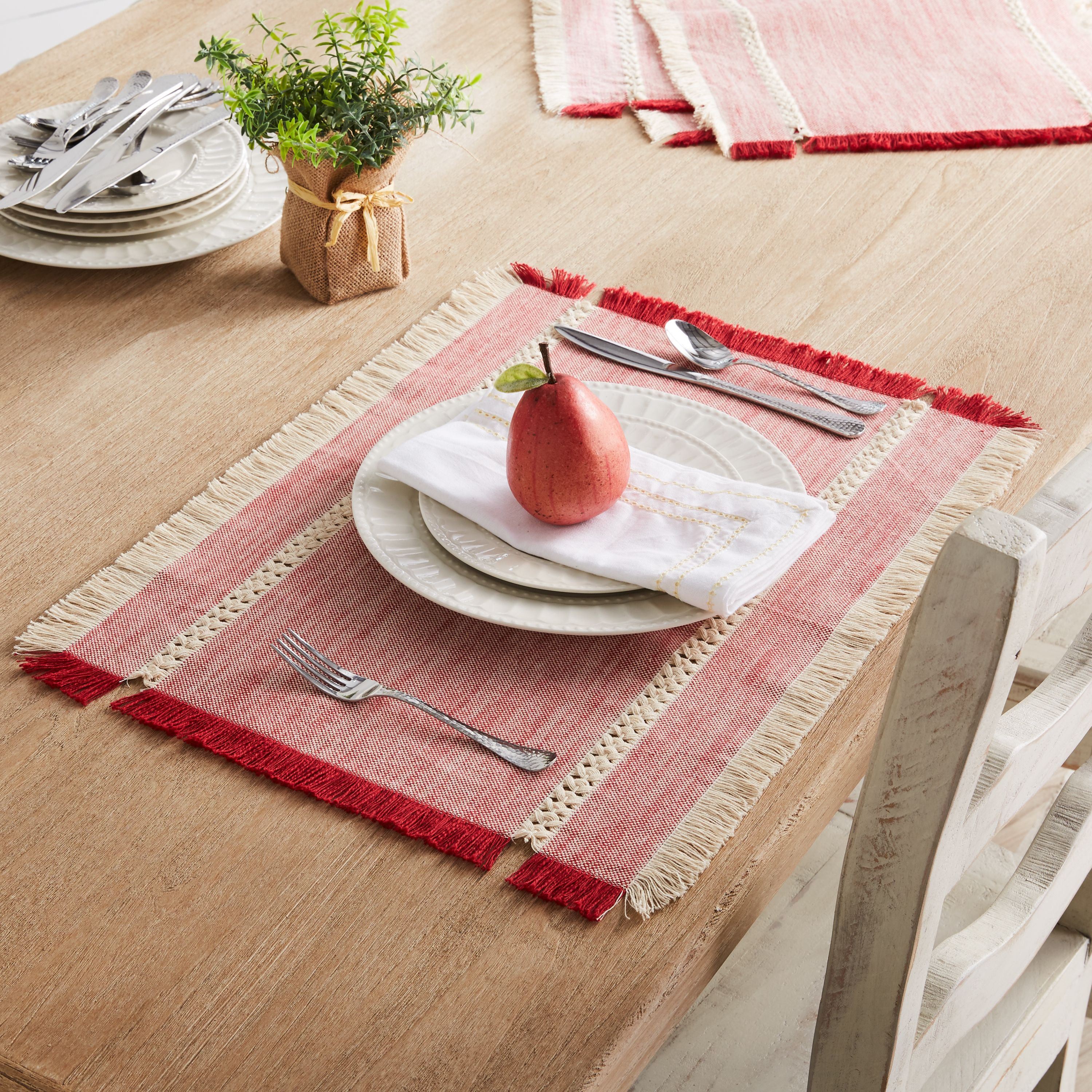 Better Homes & Gardens Woven Placemat with Fringe, Red, 4 Count
