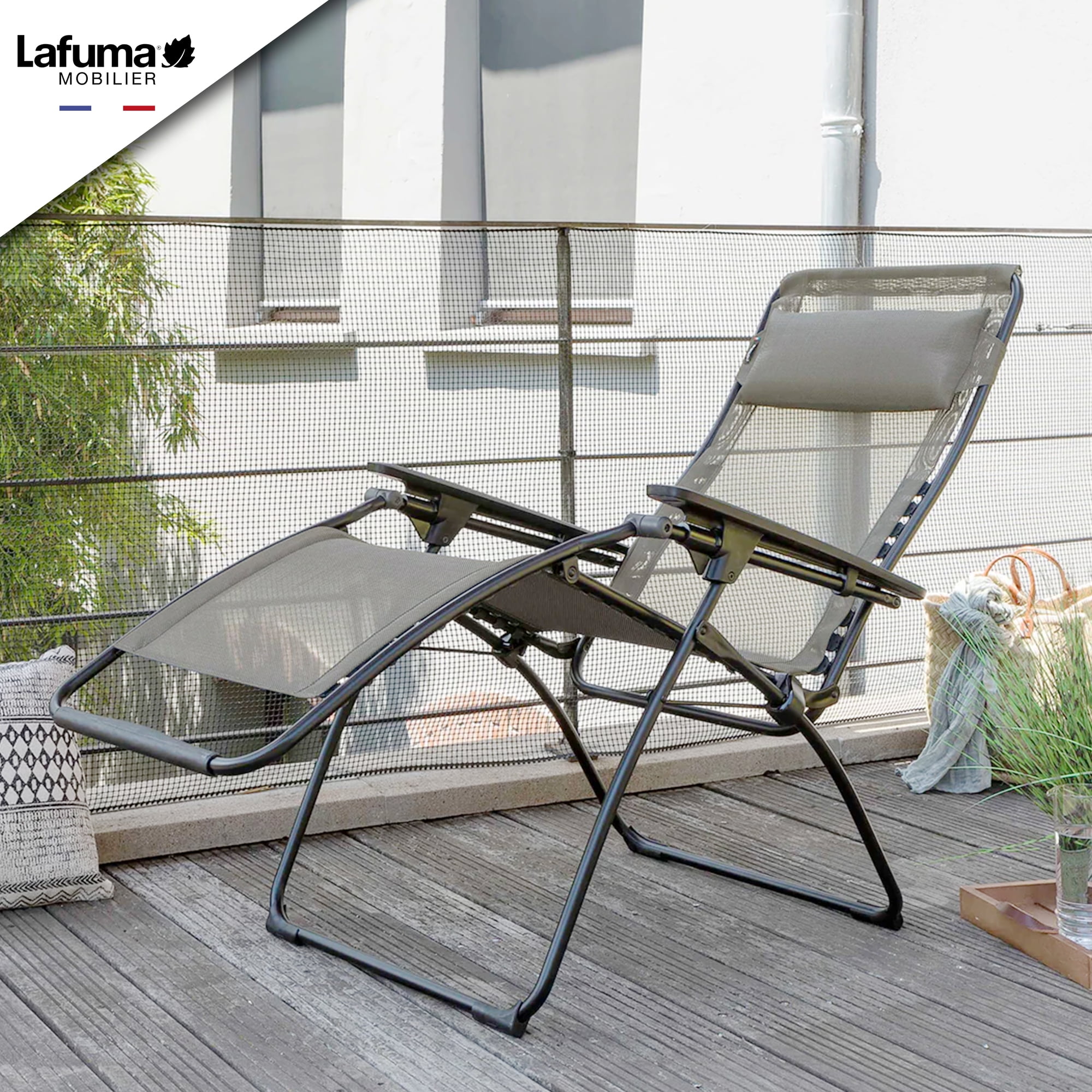 Lafuma Futura XL Zero Gravity Outdoor Steel Framed Lawn Recliner