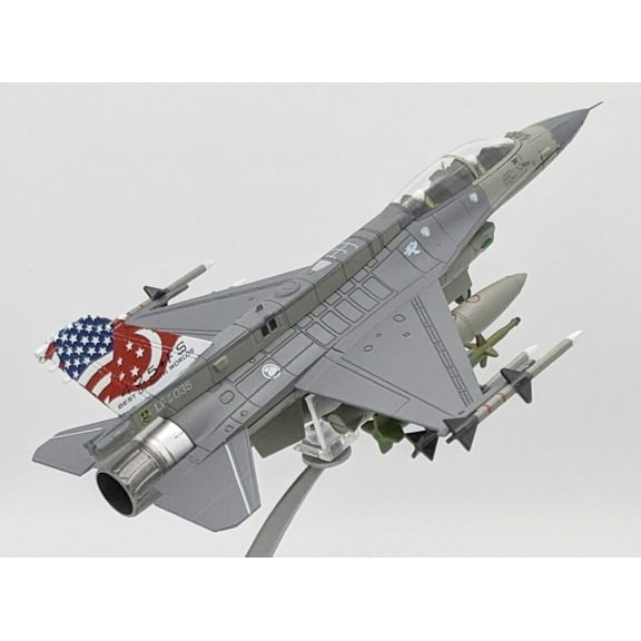 F-16, F-16D Fighting Falcon - Singapore - RSAF - Luke AFB 2018 1/72 Scale Model