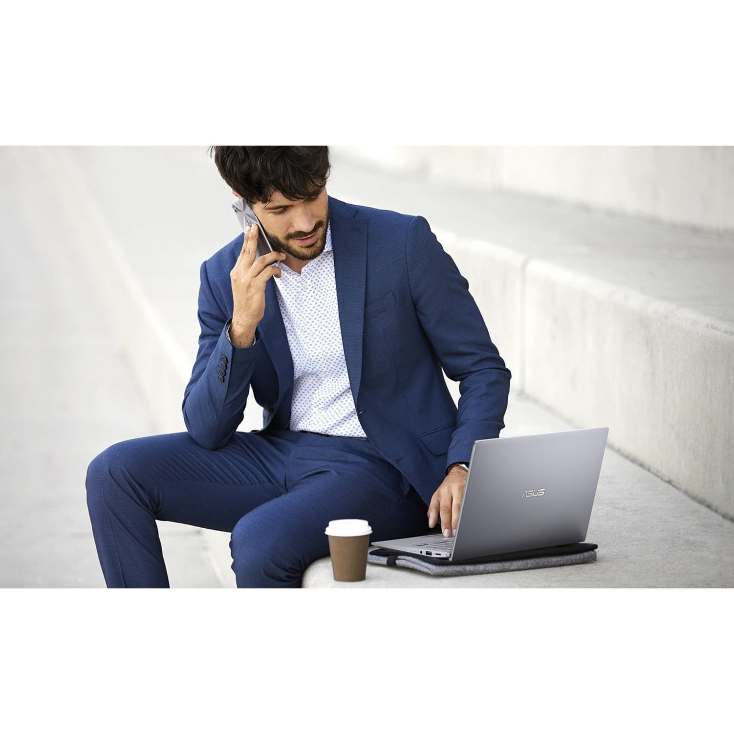 ASUS ZenBook 14 Q407IQ-BR5N4 - Ryzen 5 4500U / 2.3 GHz - Windows 10 - 8 GB RAM - 256 GB SSD NVMe - 14" 1920 x 1080 (Full HD)