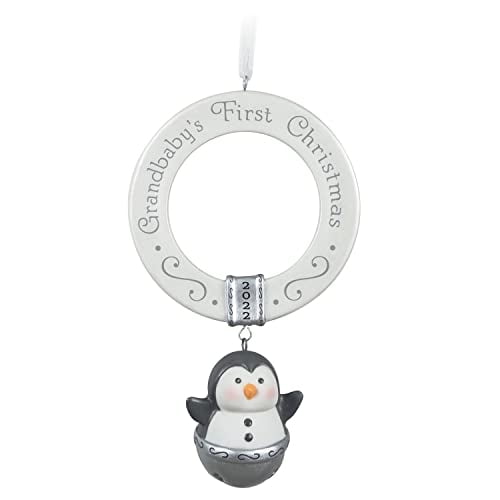 Hallmark Keepsake Christmas, la primera Navidad de su nieta